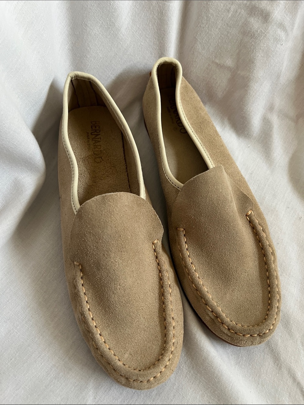 Bernardo Beige Suede Moccasin Slip On Loafers